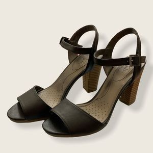 Faux leather heeled sandals